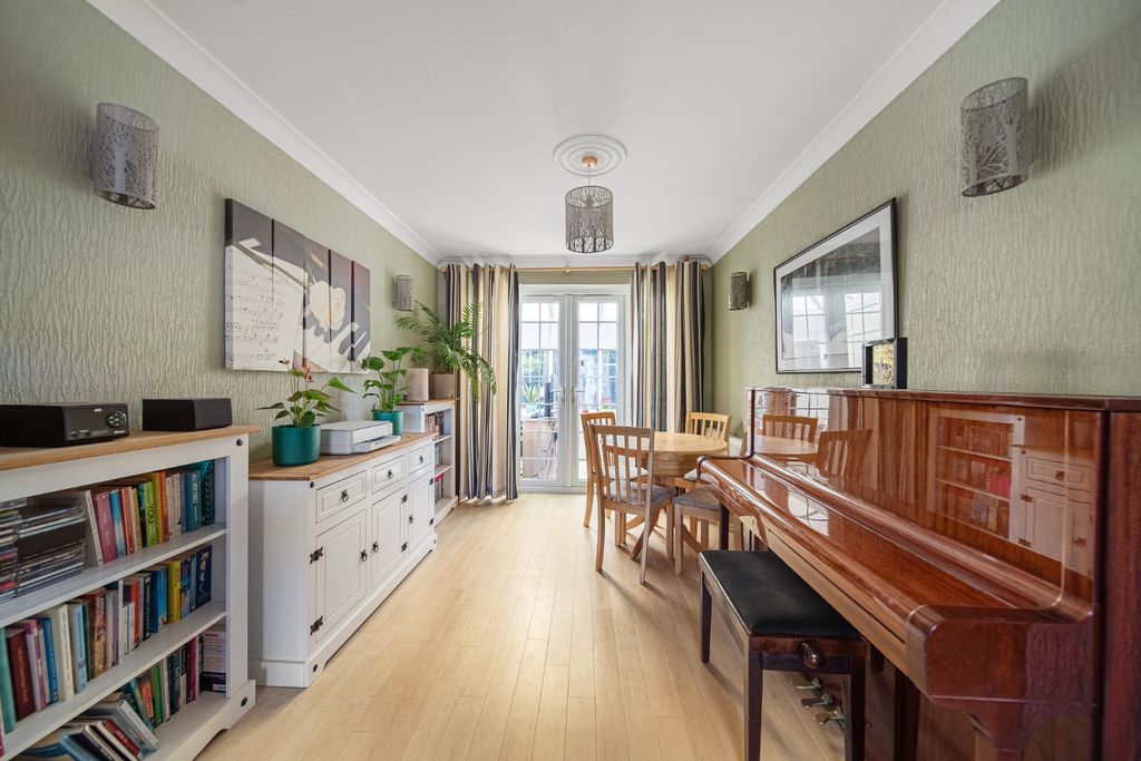 Property photo 3 of 21 5051343