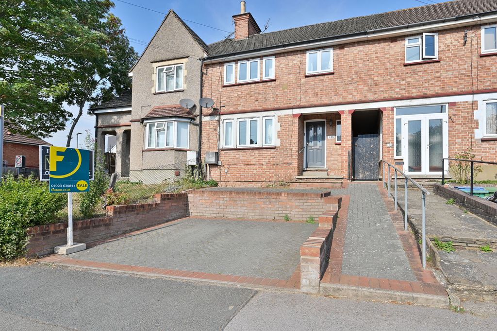 Property photo 1 of 18