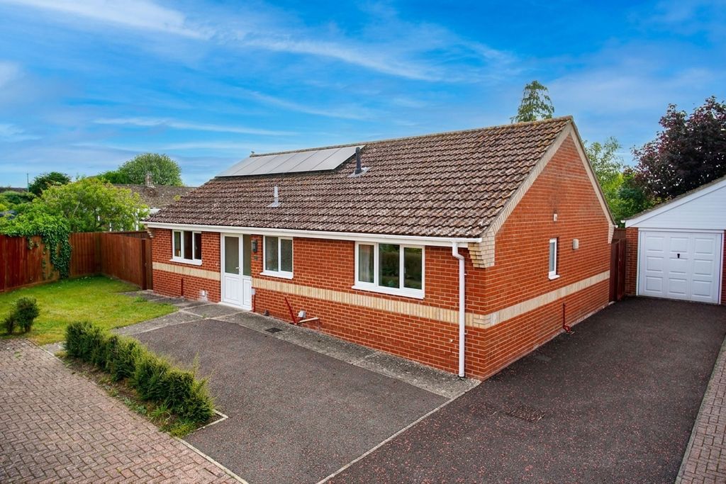 Property photo 1 of 26