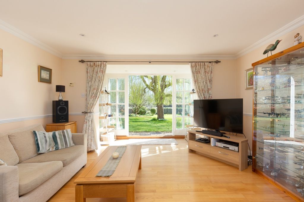 Property photo 3 of 32 46879210