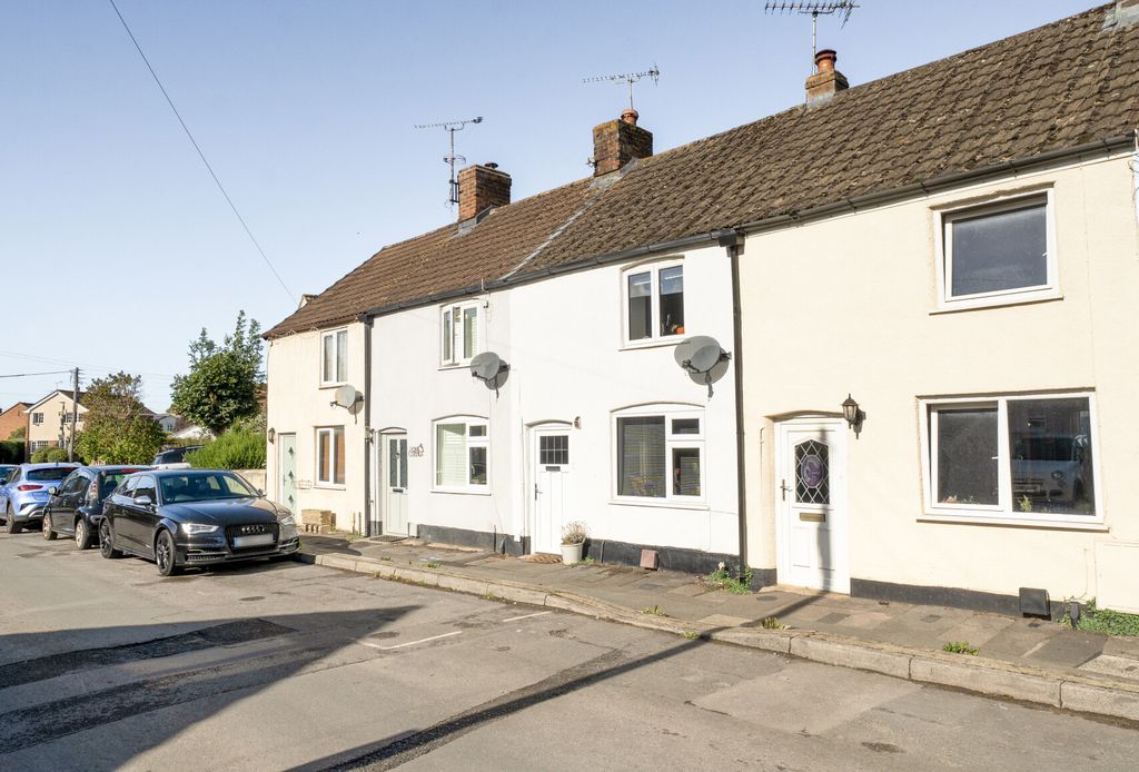 Property photo 1 of 20 Walk Mill Lane