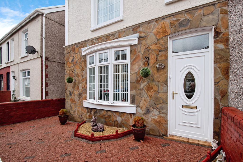 Property photo 2 of 15 Front View