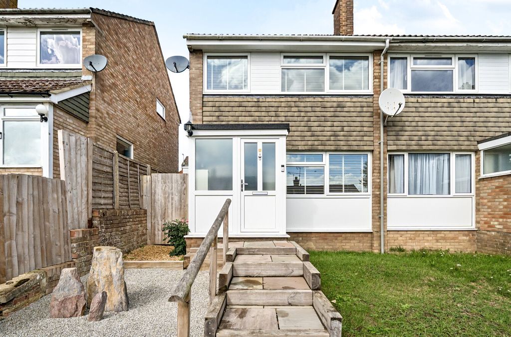 Property photo 1 of 9 1345985-26-68c40c...