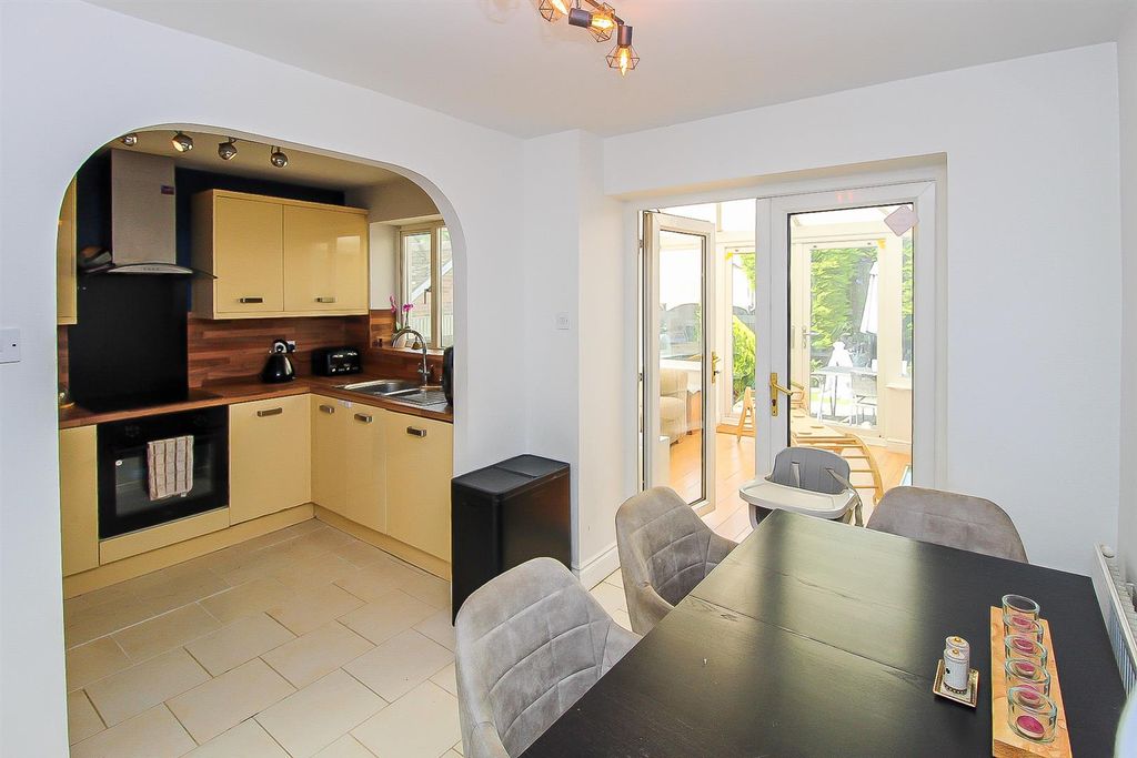 Property photo 1 of 12 Dining Area