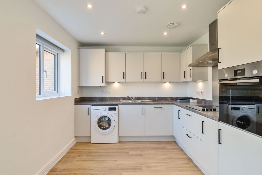 Property photo 3 of 22 Image