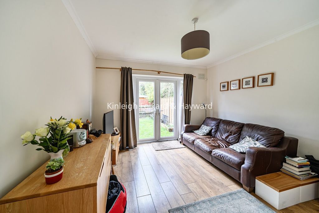 Property photo 2 of 10 Picture No. 20