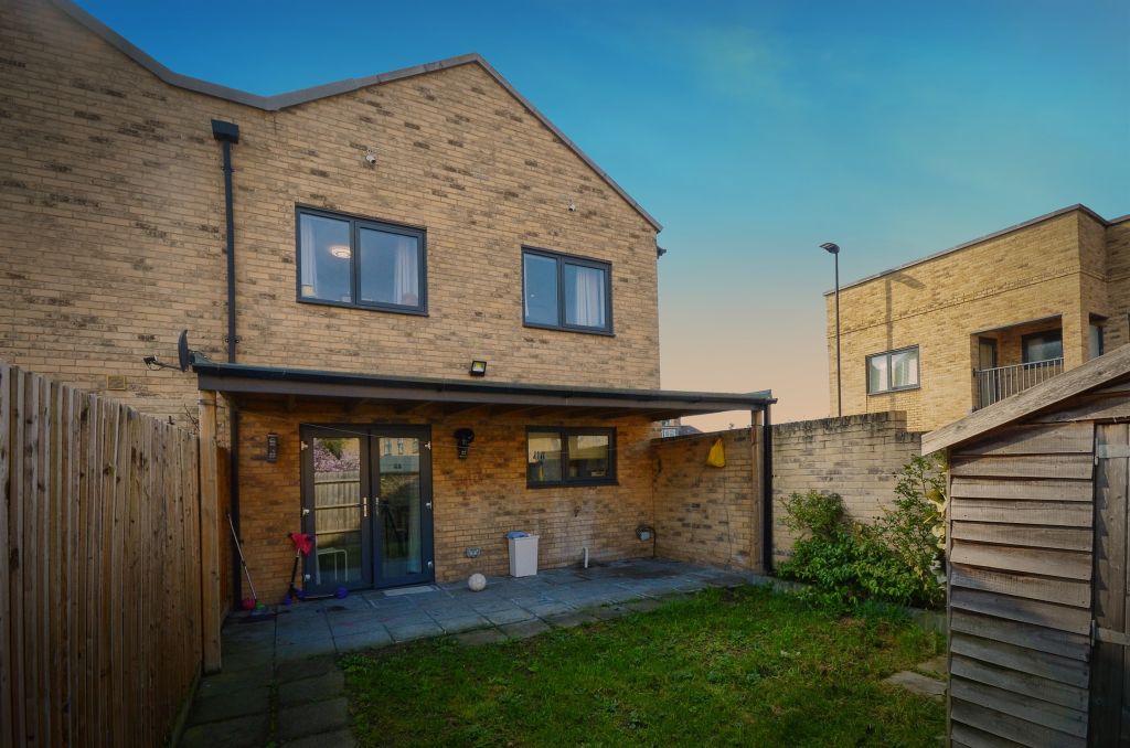 Property photo 2 of 13