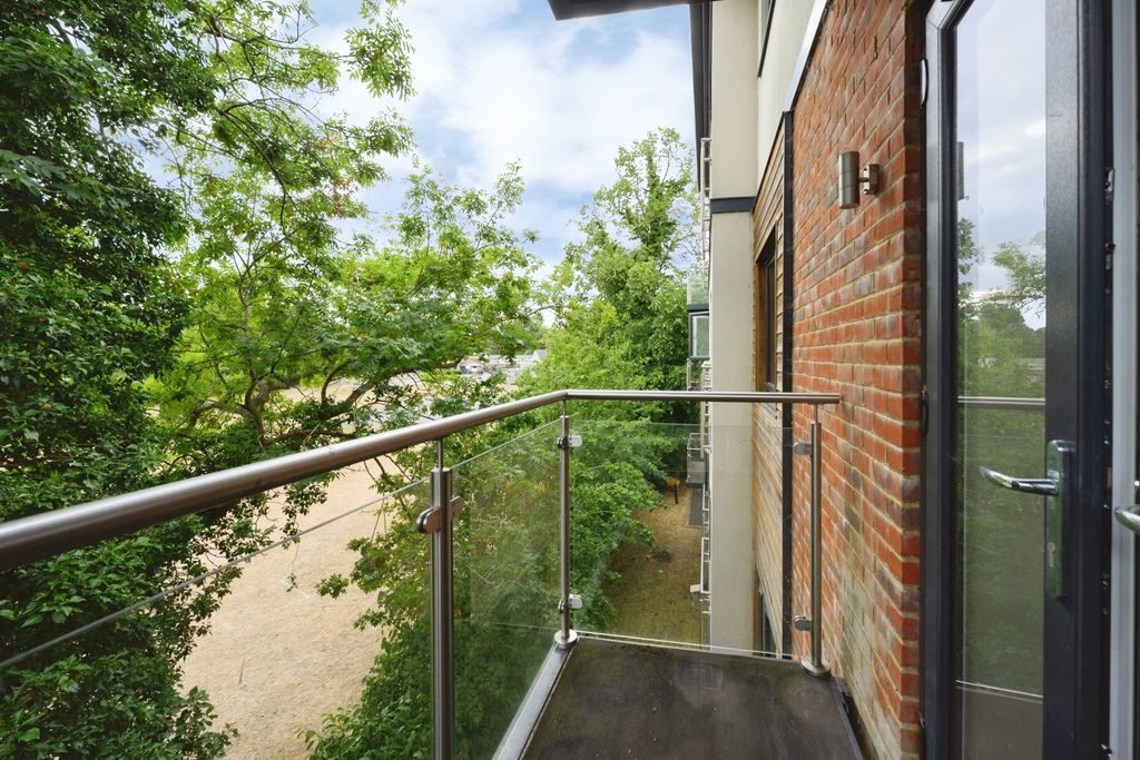 Property photo 3 of 16 Pbox-Img.Jpg