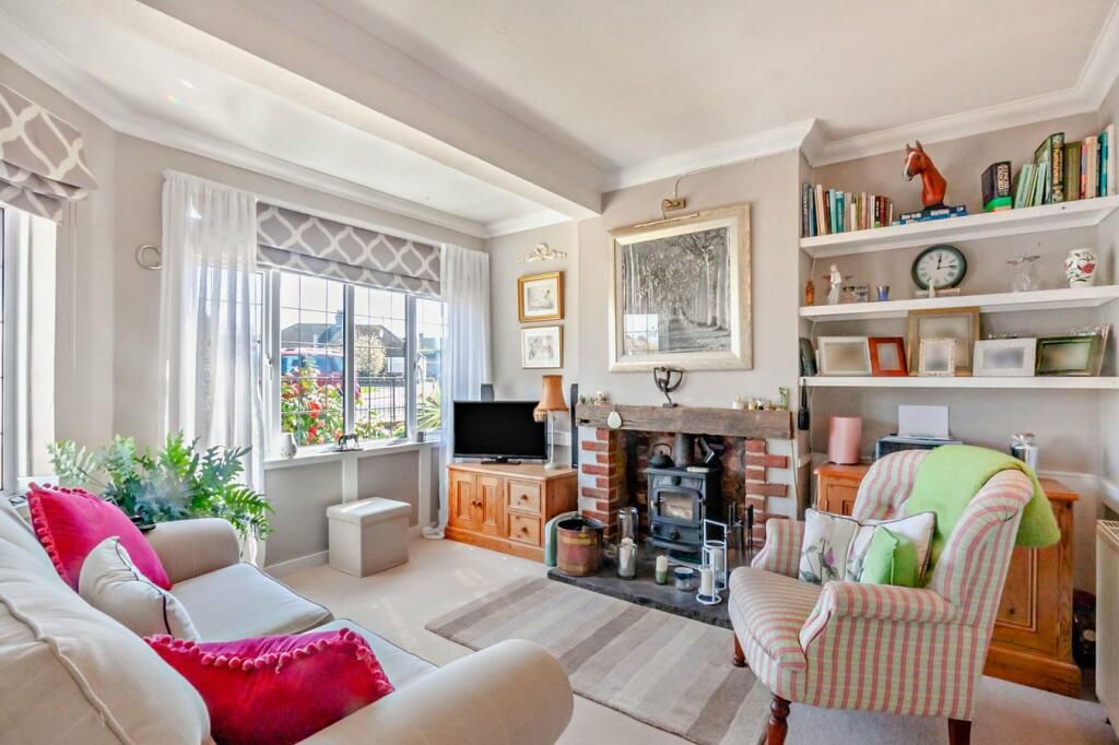 Property photo 2 of 20