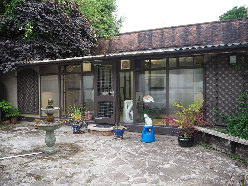 Property photo 2 of 17 Photo 1