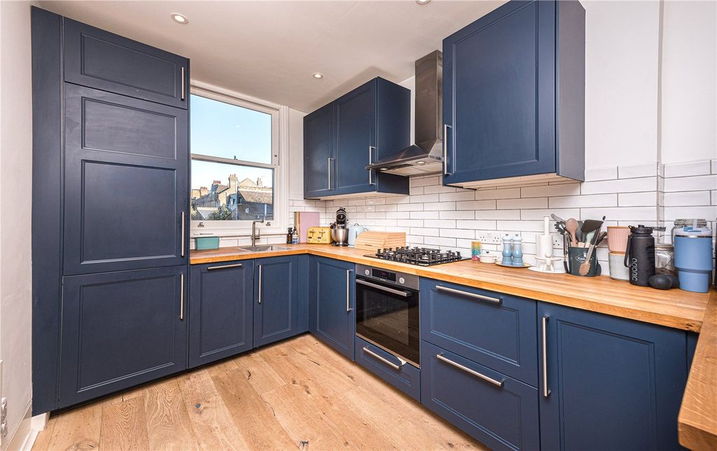 Property photo 2 of 12 Picture No. 09