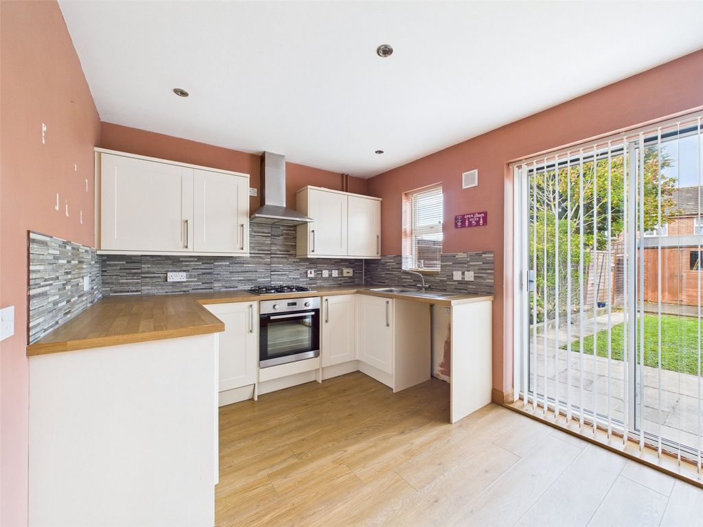 Property photo 3 of 9 Picture No. 21