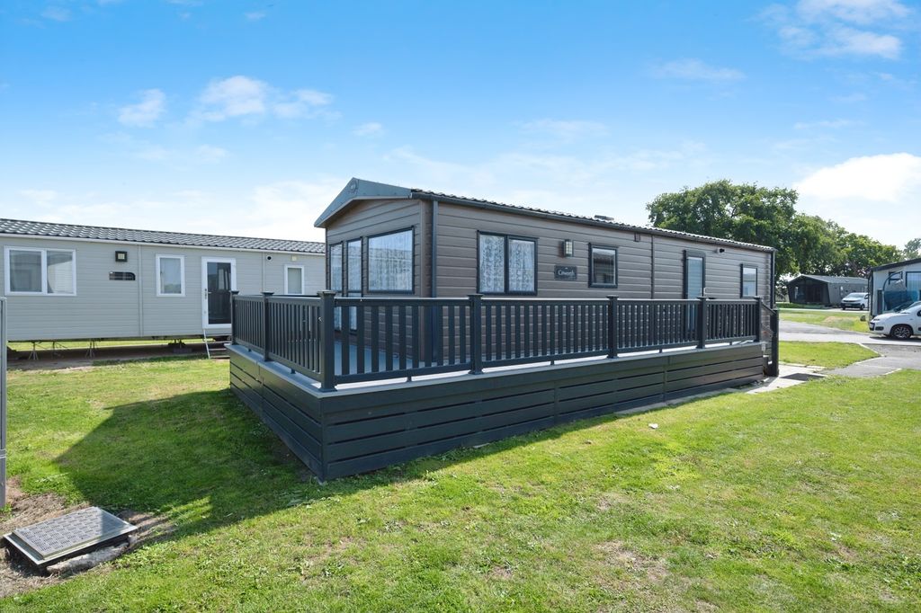 Property photo 1 of 17 Photo