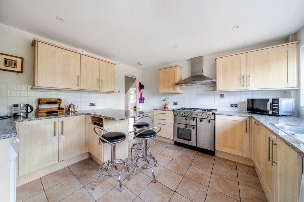 Property photo 3 of 13 Picture No. 17