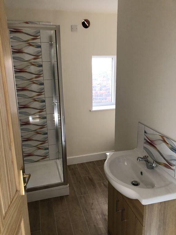 Property photo 3 of 5 Bathroom