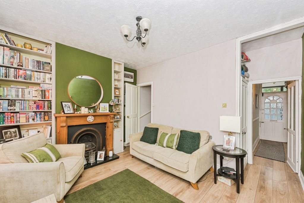 Property photo 2 of 17