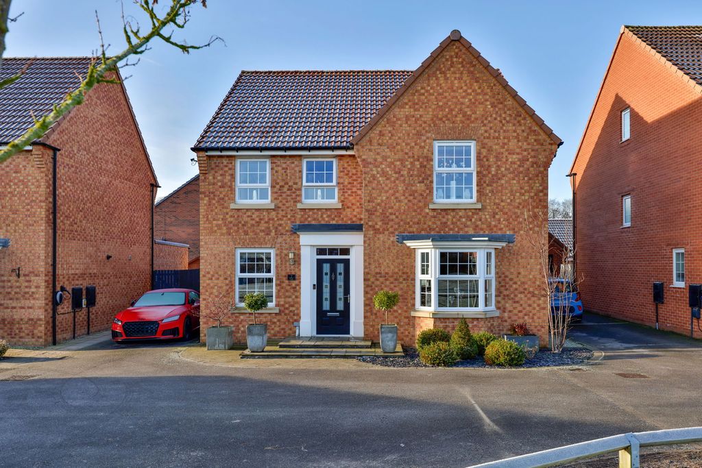 Property photo 1 of 38