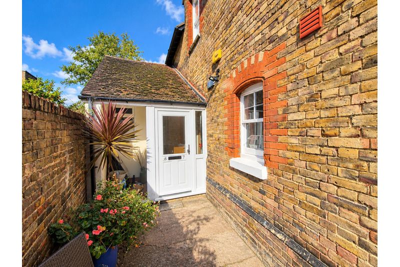 Property photo 2 of 13
