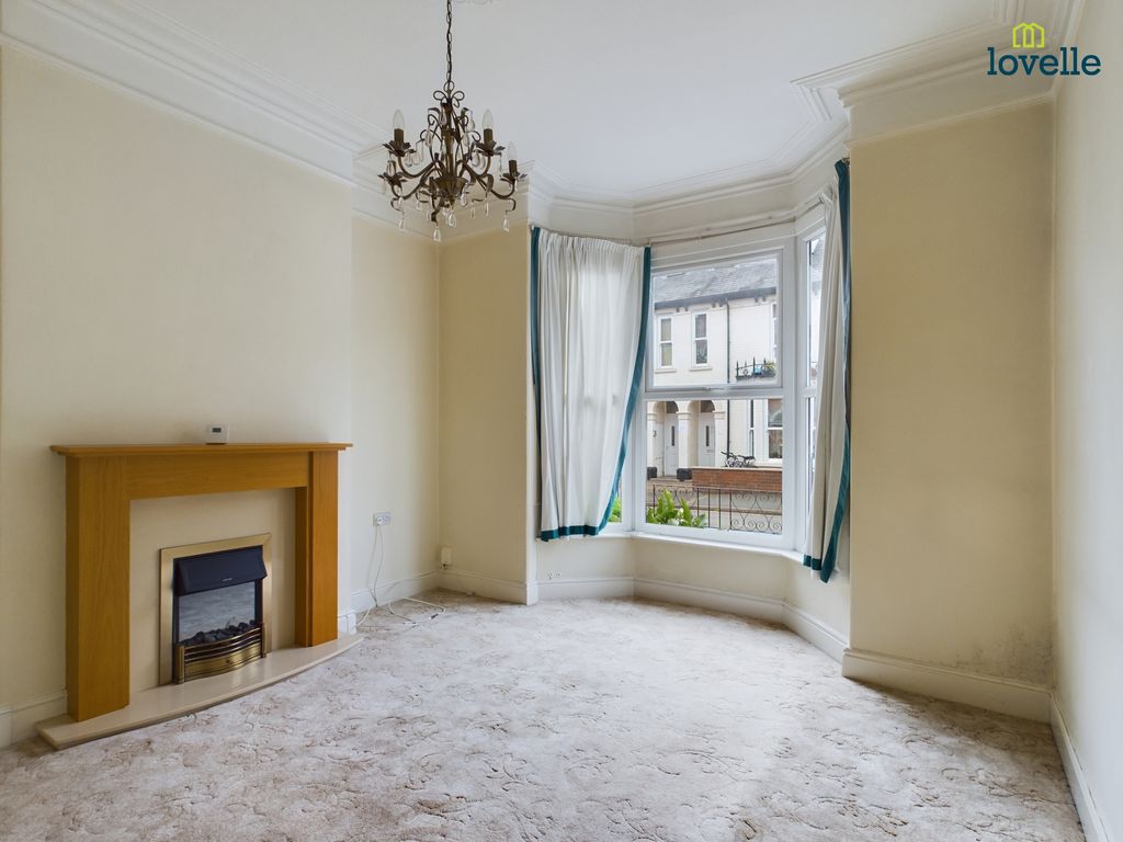 Property photo 2 of 26