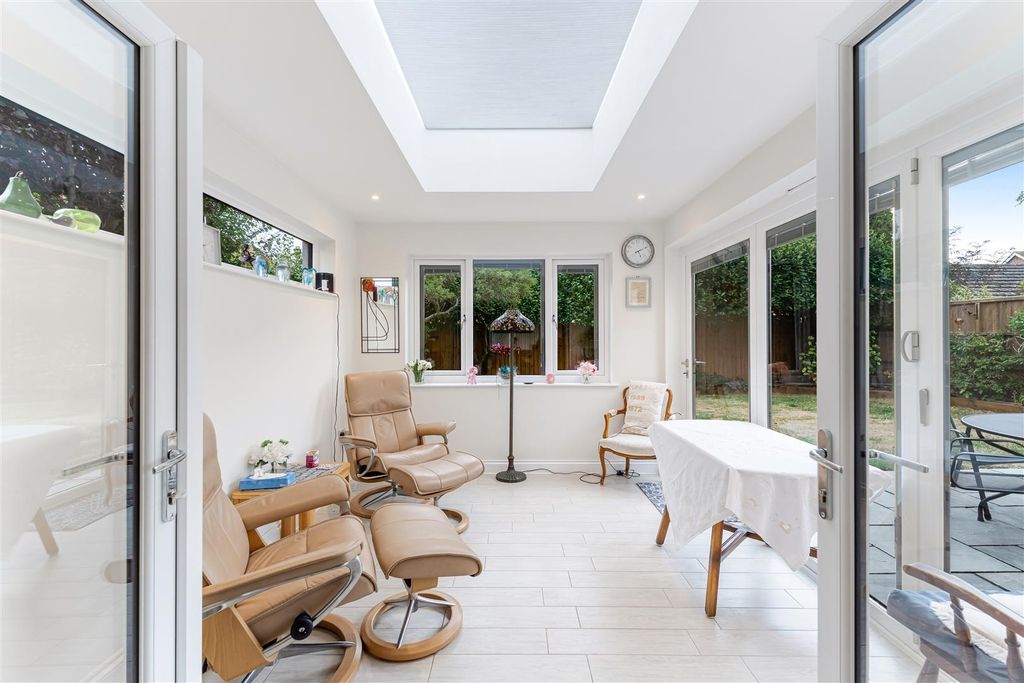 Property photo 3 of 25 Orangery