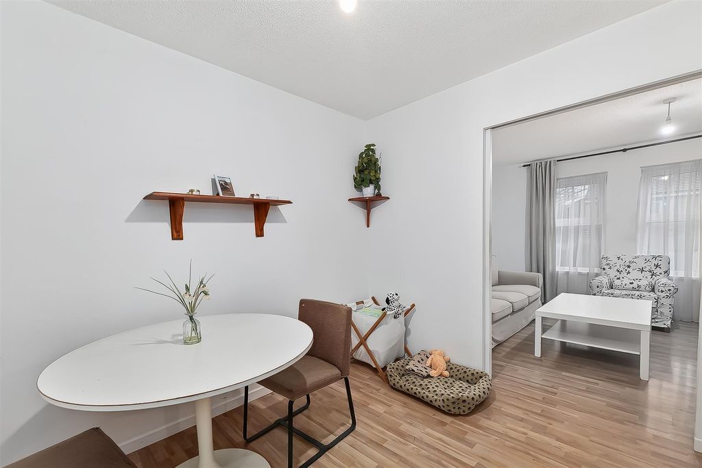 Property photo 3 of 15 Dining Room