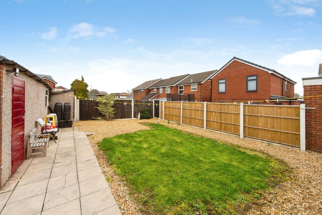 Property photo 3 of 21