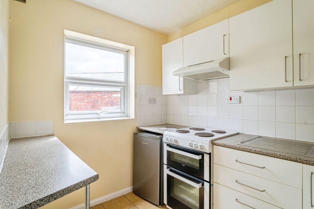 Property photo 3 of 13