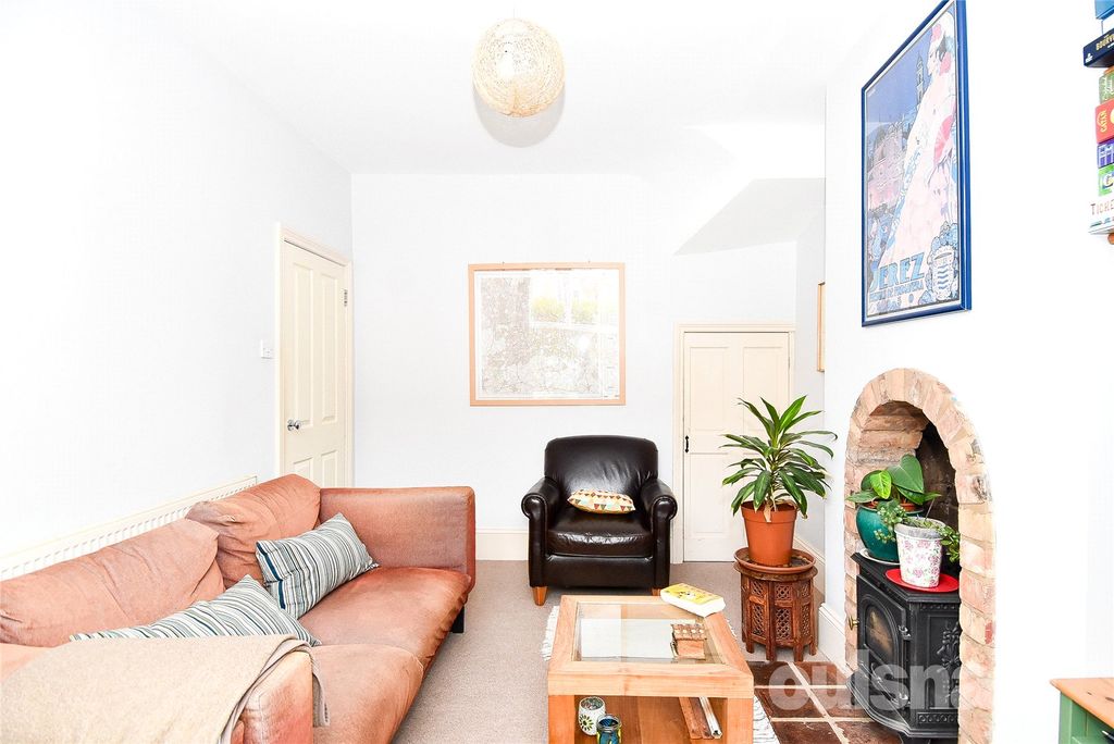 Property photo 3 of 22 Picture No. 06