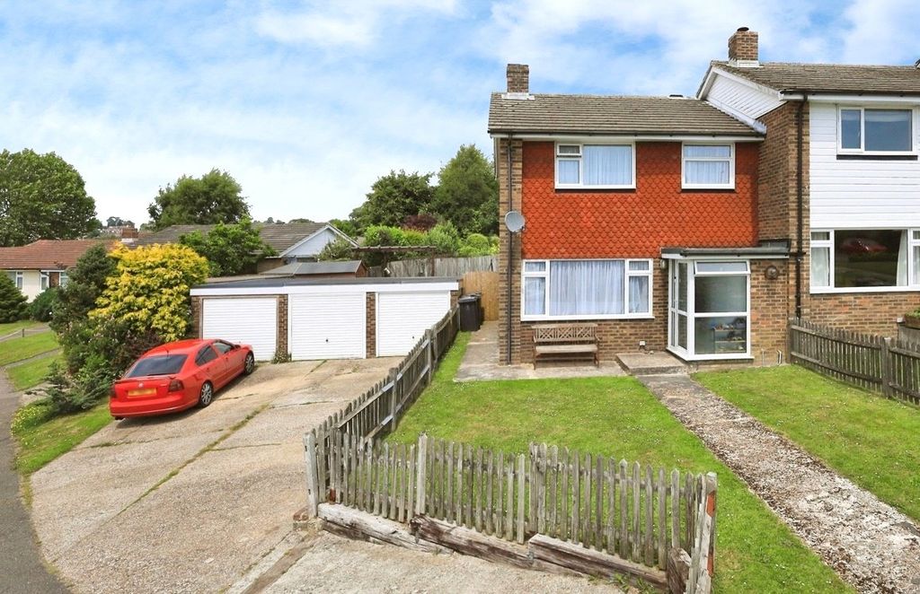 Property photo 1 of 17 Picture No. 21