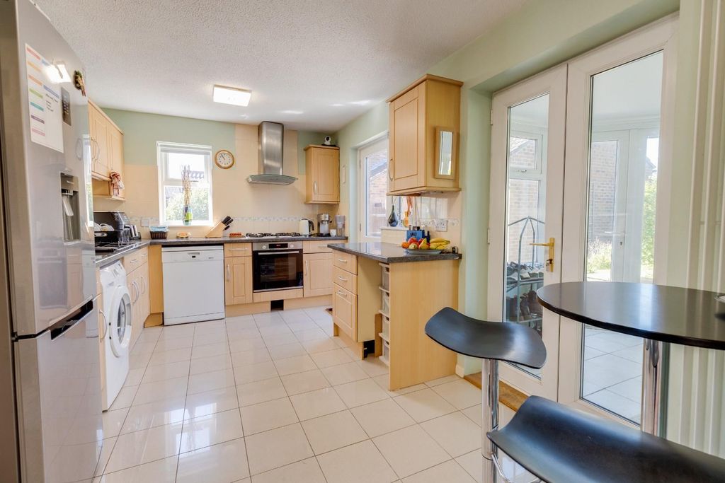 Property photo 3 of 15