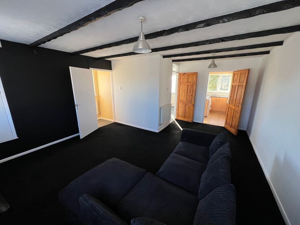 Property photo 3 of 12 Img_8665