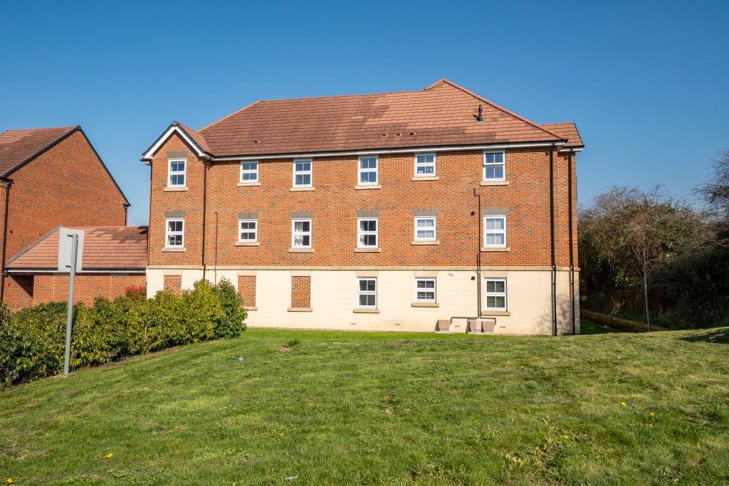 Property photo 1 of 19