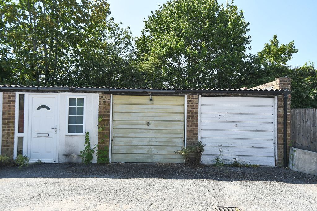 Property photo 3 of 16