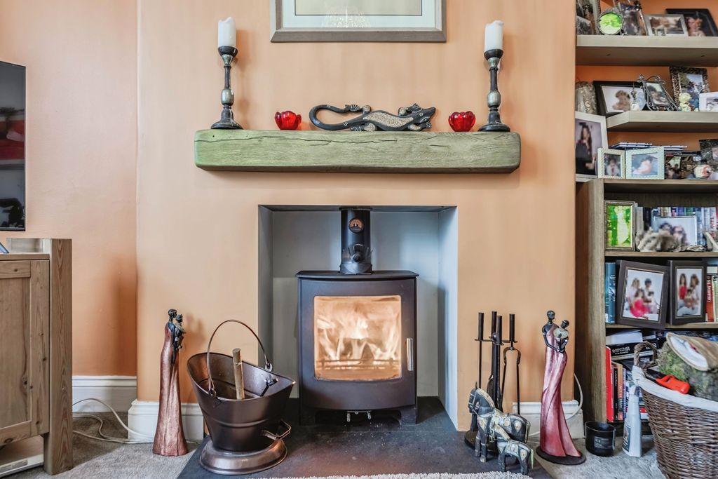 Property photo 3 of 21 Pbox-Img.Jpg