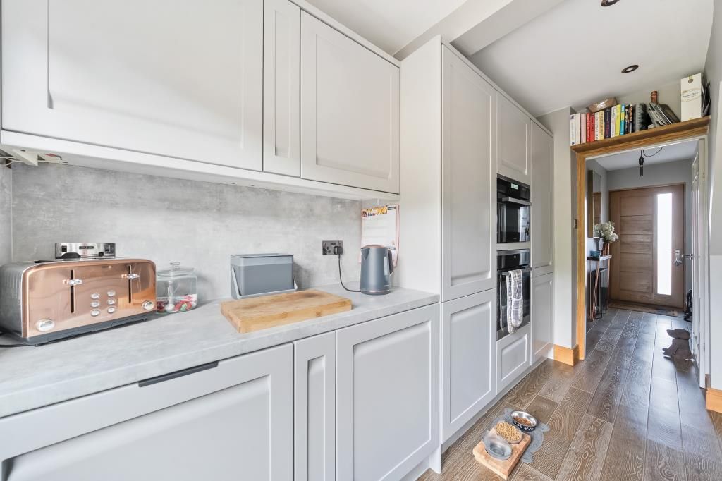 Property photo 2 of 22 Kitchen