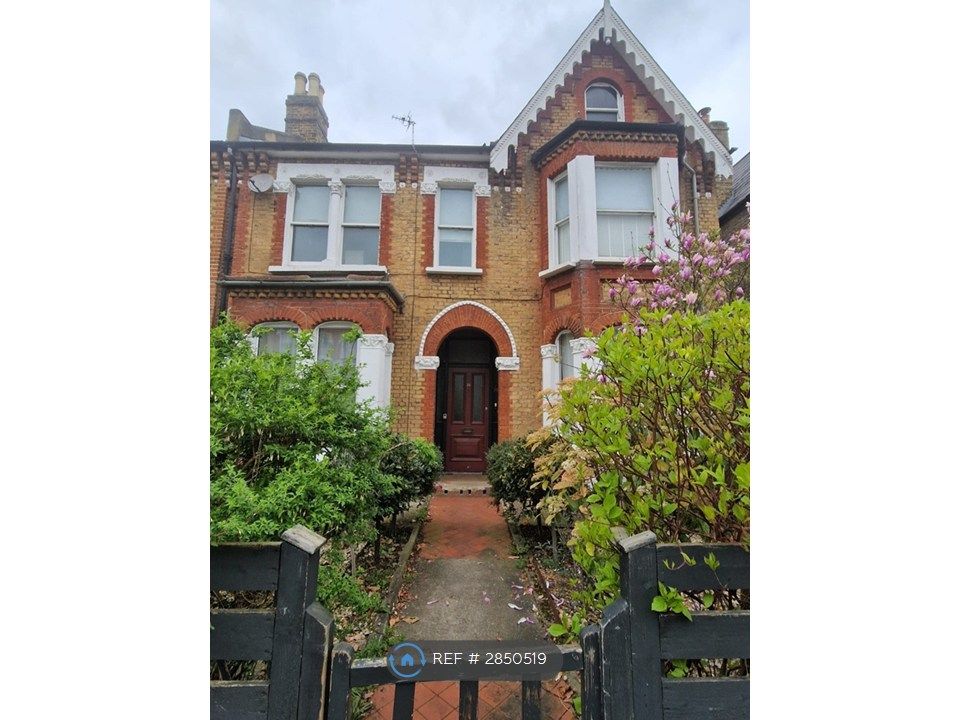 Property photo 1 of 12