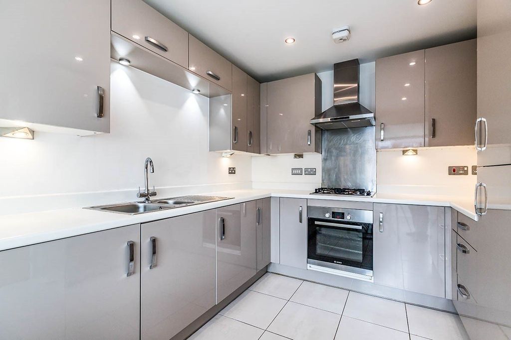 Property photo 3 of 8 Picture No. 34