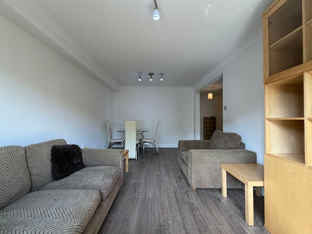 Property photo 3 of 11 Photo 11