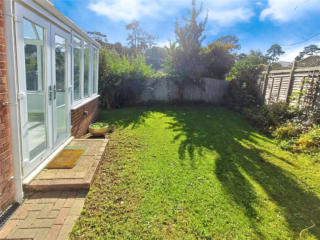 Property photo 3 of 23 Picture No. 30