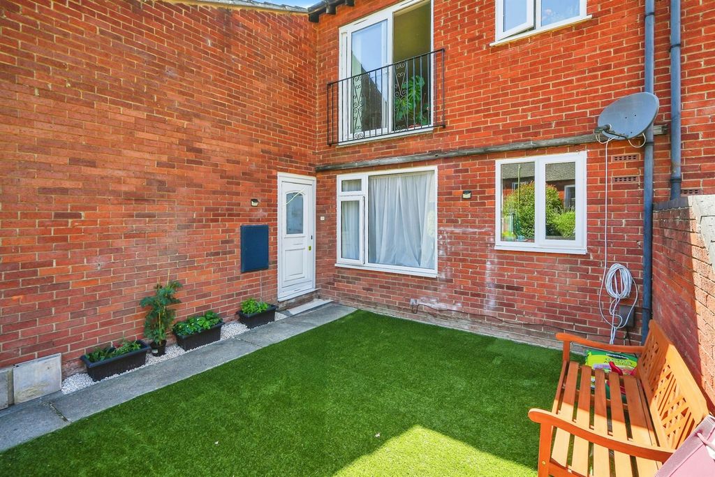Additional image 14 of 2 bed maisonette for saleFleet Way, Didcot OX11