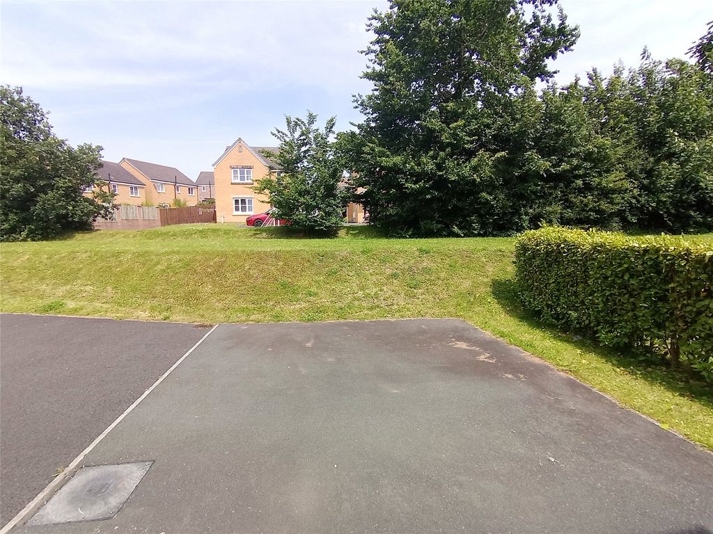 Property photo 2 of 23 Picture No. 38