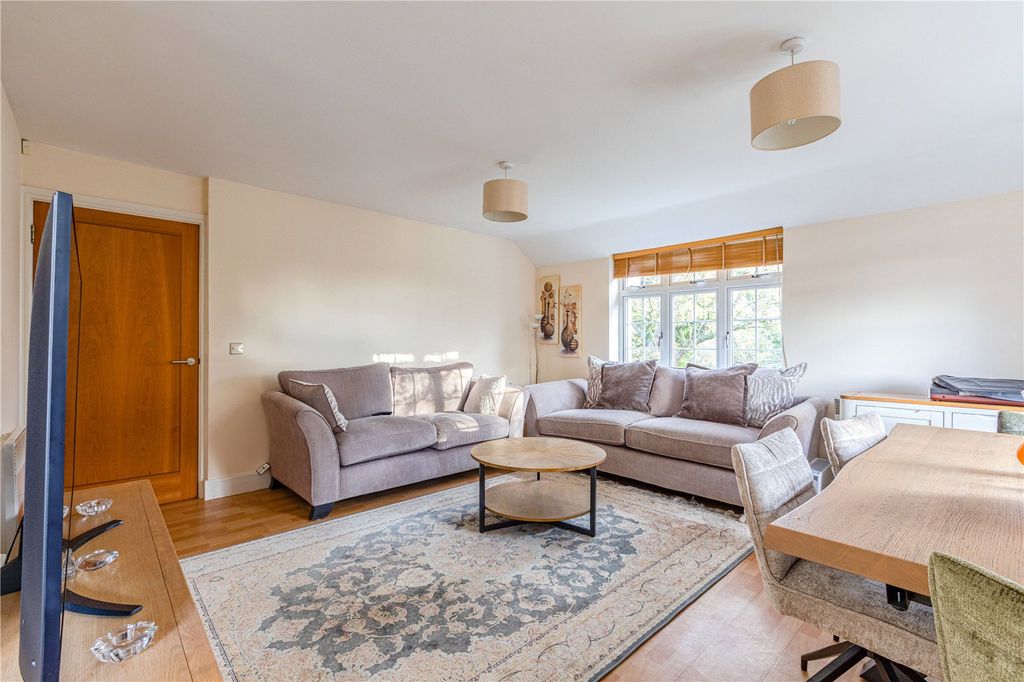 Property photo 2 of 15 Picture No. 04