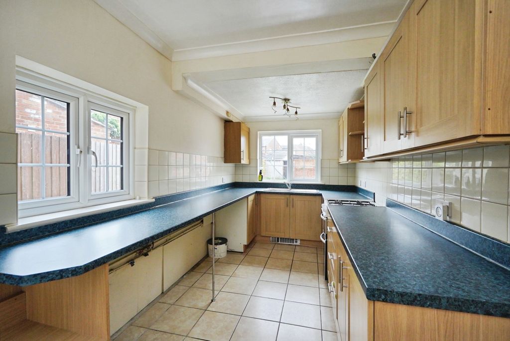 Property photo 2 of 17 Photo