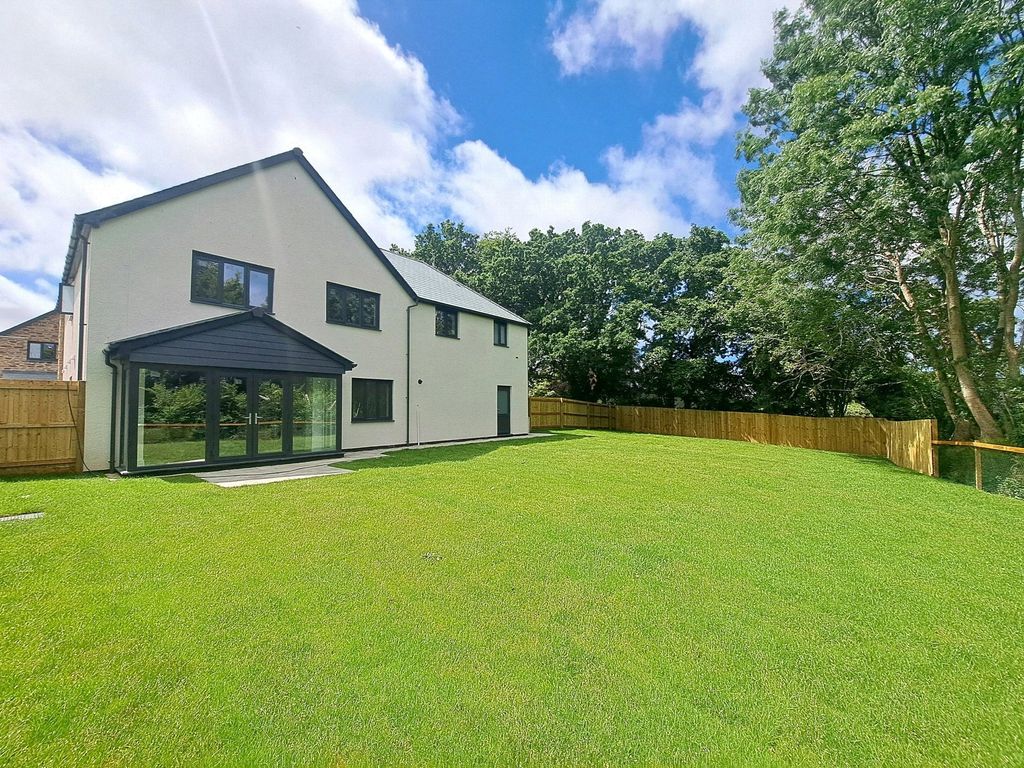 Property photo 2 of 26 Picture No. 31