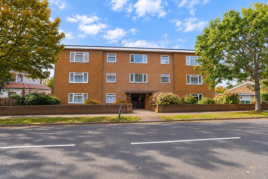 Property photo 1 of 16 3d4A4d31-B5E7-4Dea-B5c8-d4566E02E126.Png