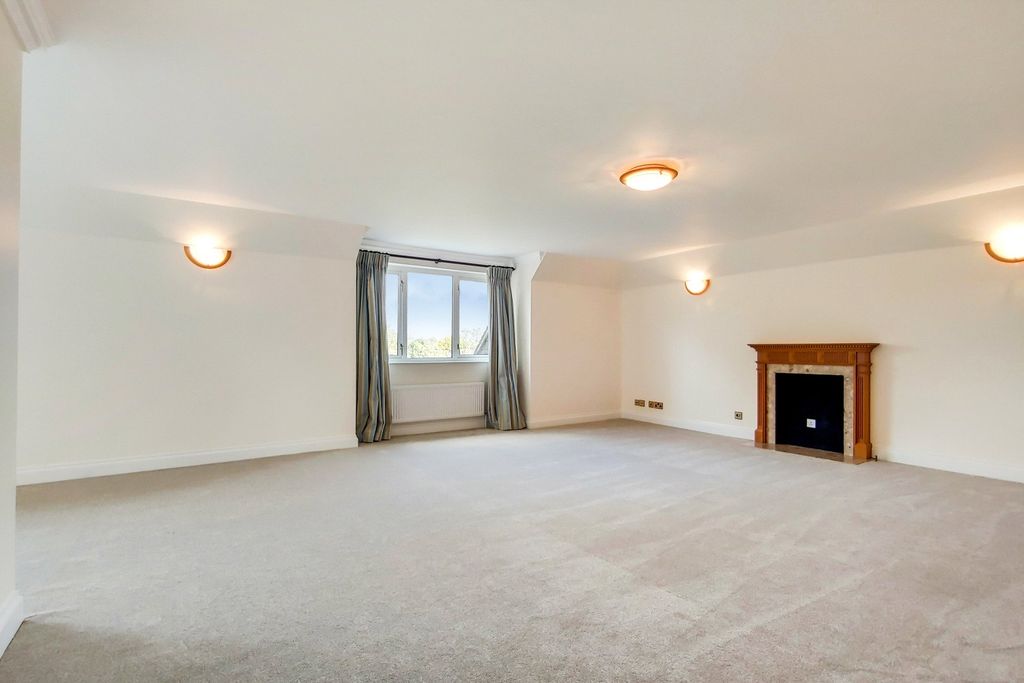 Property photo 2 of 15 2_Reception-1
