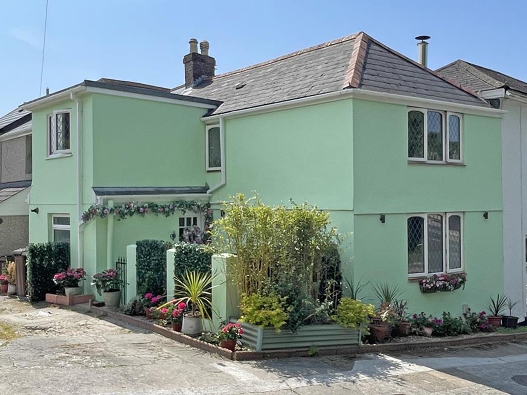 Property photo 1 of 16 Hollow Hayes 1 - Front...Jpg