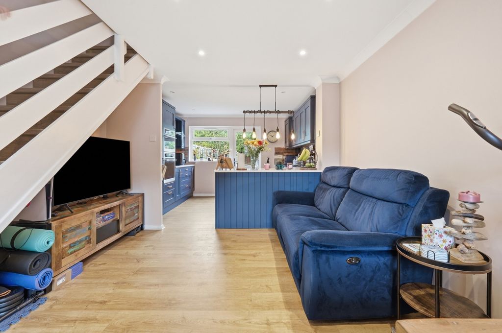 Property photo 3 of 14 5224245