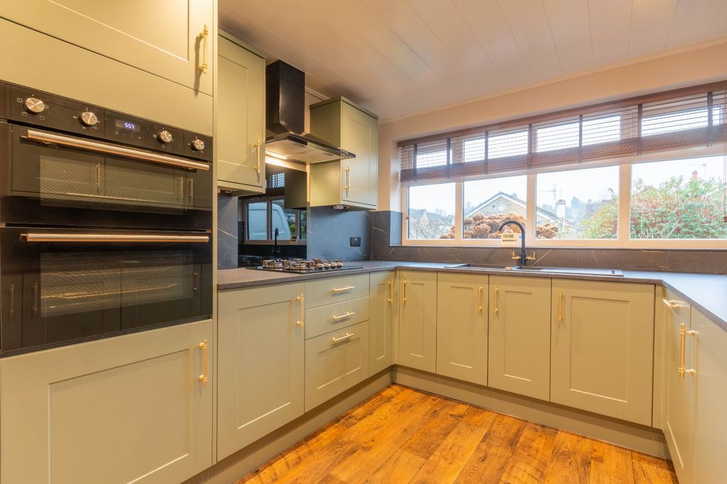 Property photo 2 of 36 Picture No. 07