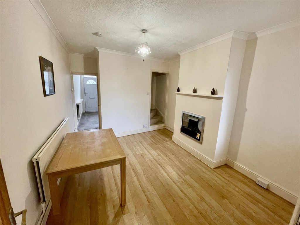 Property photo 3 of 13 3